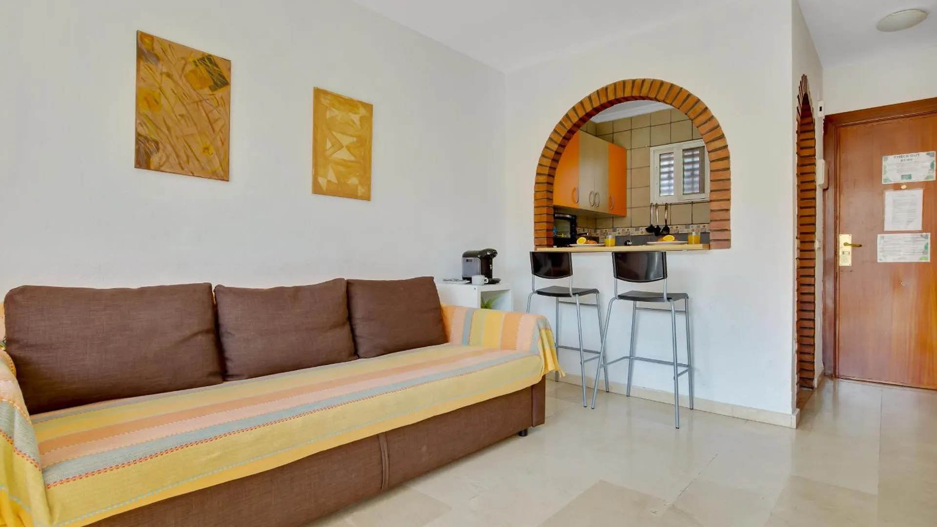 Apartamento Vistamarina B208 by IVI Real Estate Torremolinos